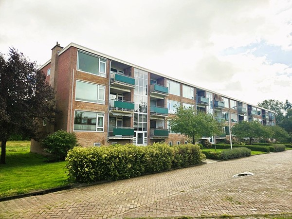 Esdoornlaan 9, Hoogeveen